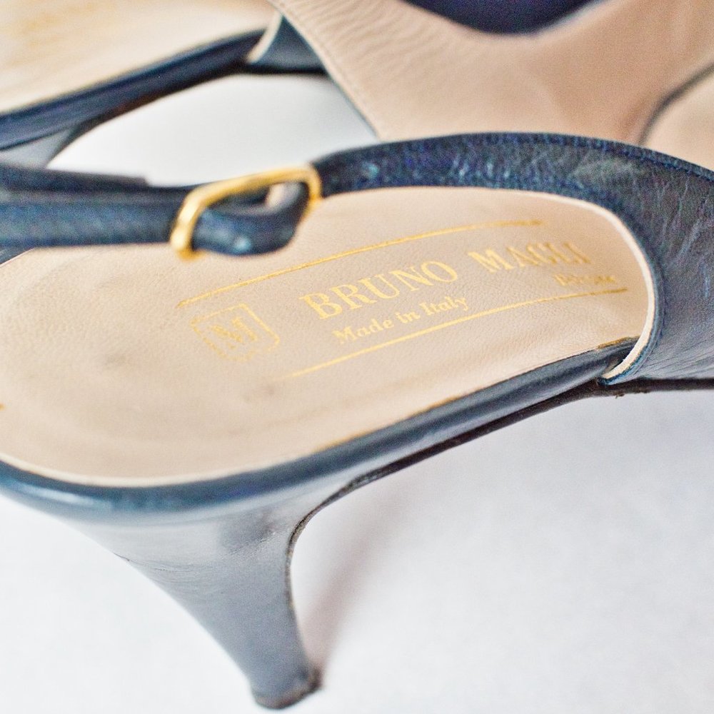 Bruno Magli Vintage Size 10 B Heeled Peep Toe Sandals with Polka Dot Bow - Picture 14 of 14
